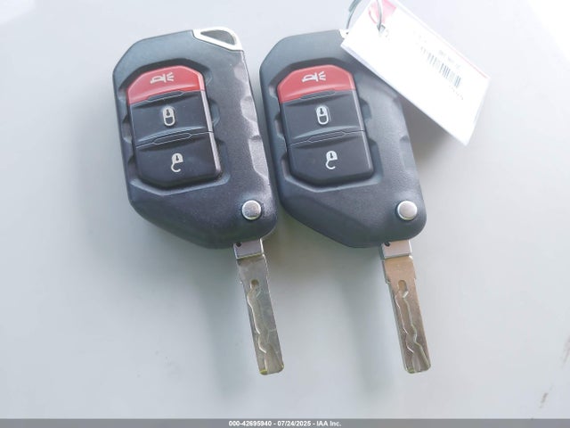 1C6JJTBG2NL113989 Jeep 2022