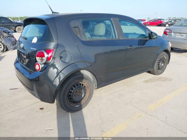 1G1JA6SHXE4173119 Chevrolet luw