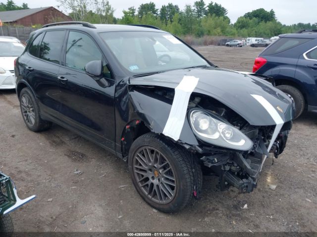 2017 PORSCHE CAYENNE WP1AA2A25HKA88944 Photo 0