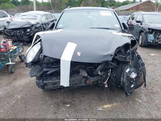 Porsche Cayenne 2017 WP1AA2A25HKA88944 Image 12