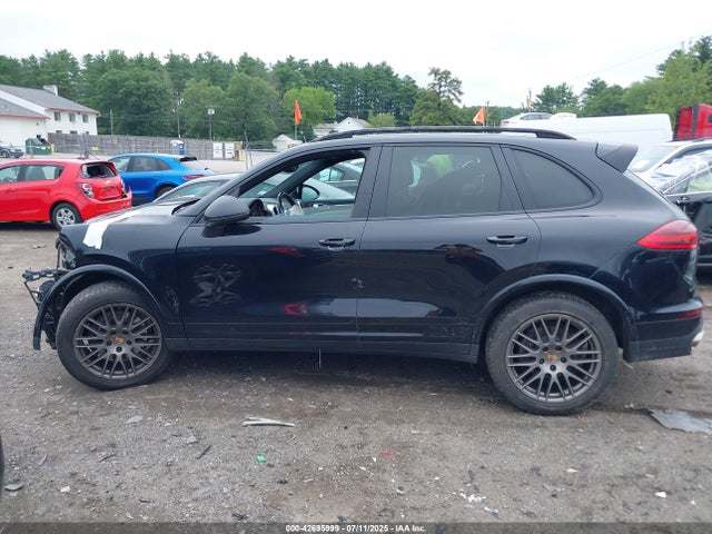 Porsche Cayenne 2017 WP1AA2A25HKA88944 Image 14