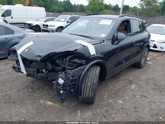 2017 PORSCHE CAYENNE WP1AA2A25HKA88944 Photo 1