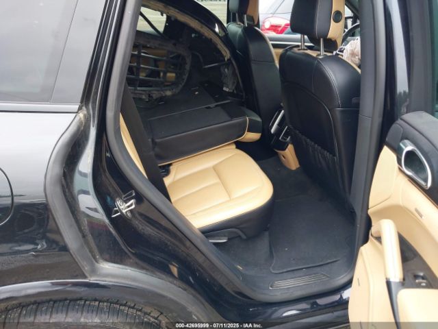 2017 PORSCHE CAYENNE WP1AA2A25HKA88944 Photo 7