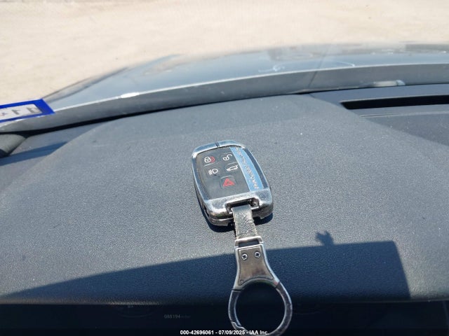 SALYL2RXXJA724966 Land Rover aj20p