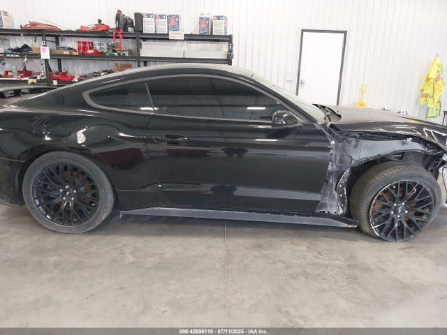 Ford 5.0l 4v premium fuel 2018 1FA6P8CF7J5137452 Image 12