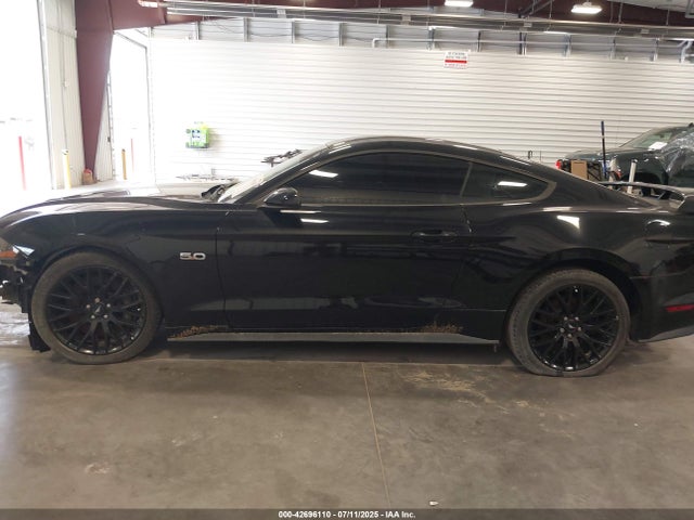 Ford 5.0l 4v premium fuel 2018 1FA6P8CF7J5137452 Image 13