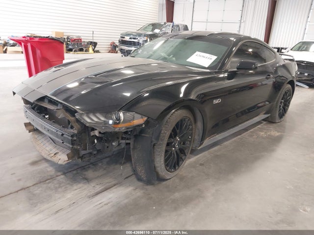Ford 5.0l 4v premium fuel 2018 1FA6P8CF7J5137452 Image 2