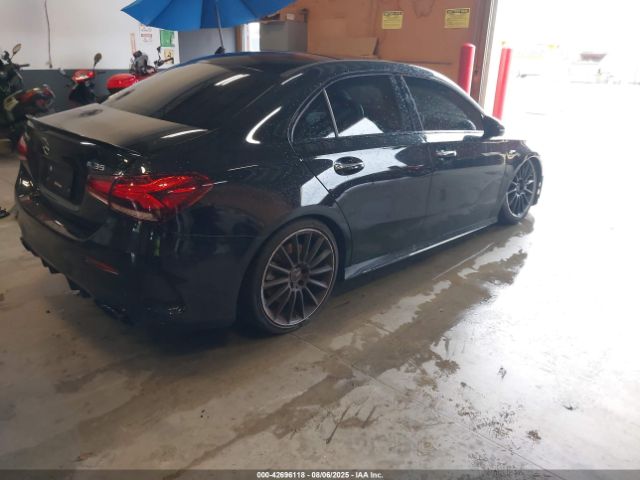 2021 MERCEDES-BENZ AMG A 35 W1K3G5BB0MJ322535 Photo 3