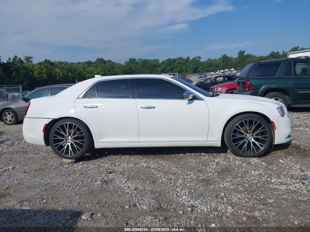 Chrysler 300 2018 2C3CCAEG5JH227671 Image 13