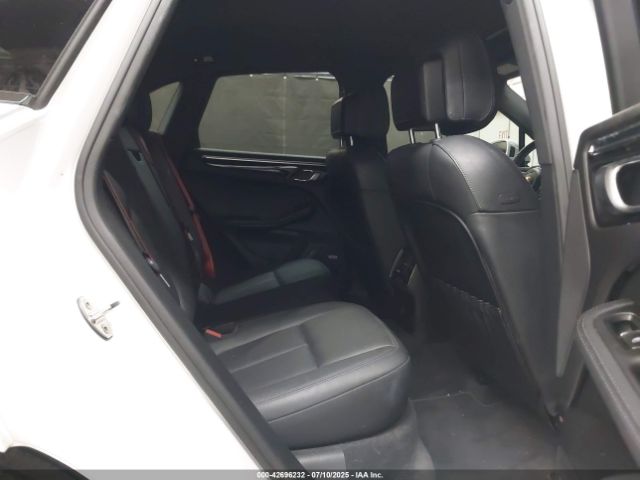 2019 PORSCHE MACAN WP1AB2A56KLB34273 Photo 7