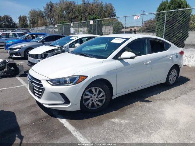 Hyundai Elantra 2017 5NPD74LF4HH061077 Image 2