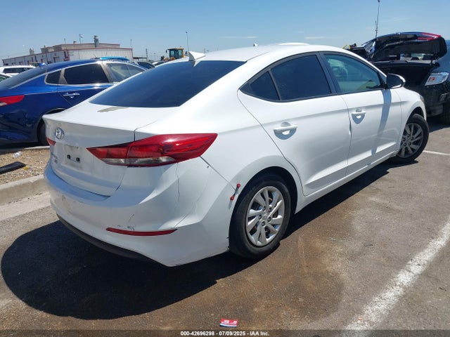 Hyundai Elantra 2017 5NPD74LF4HH061077 Image 4