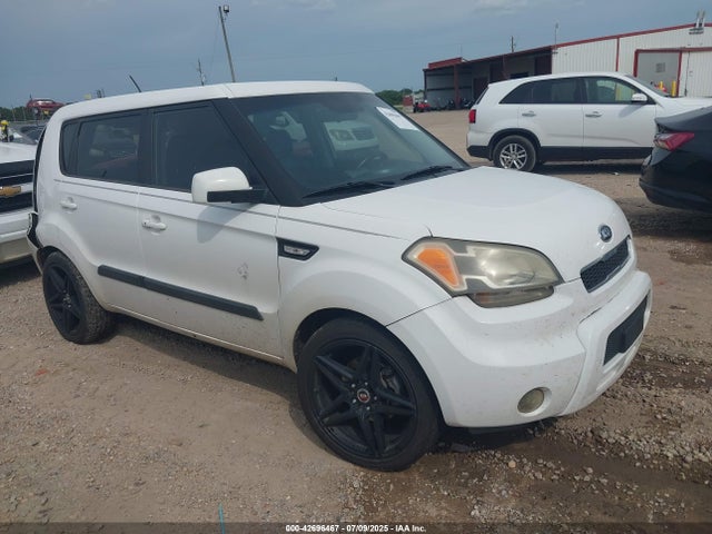 2011 Kia Soul + მანქანა იყიდება აუქციონზე, vin: KNDJT2A25B7725921, აუქციონის ნომერი: 42696467