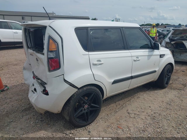 Продажа на аукционе авто 2011 Kia Soul +, vin: KNDJT2A25B7725921, номер лота: 42696467