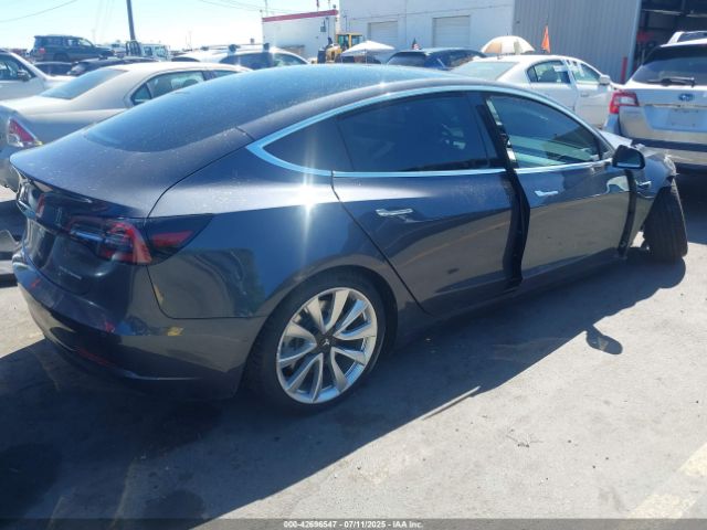 2018 TESLA MODEL 3 5YJ3E1EB1JF097226 Photo 3