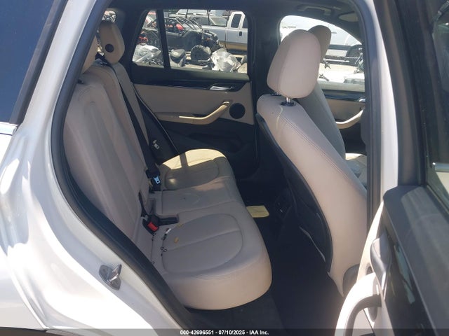 WBXHU7C3XJ3H43969 BMW X1