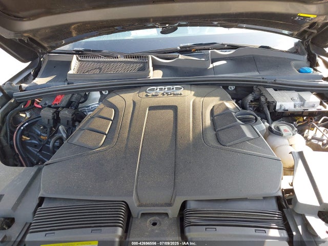 2018 AUDI Q7 WA1LAAF74JD050828 Photo 9