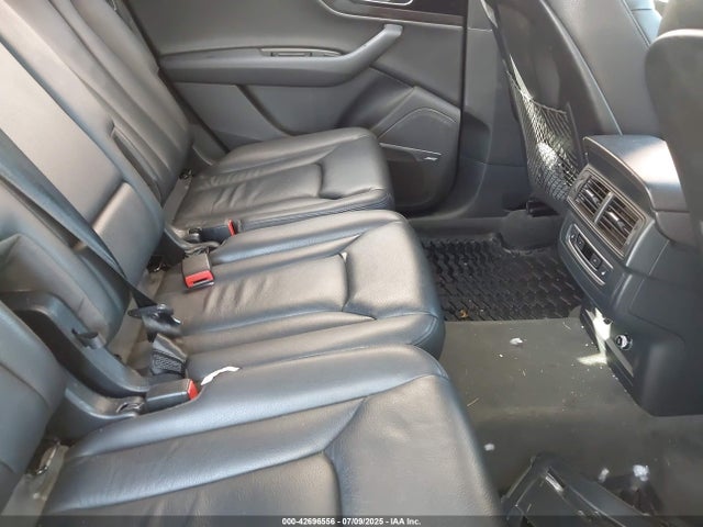 2018 AUDI Q7 WA1LAAF74JD050828 Photo 7
