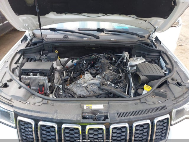 1C4RJFBG2HC942076 Jeep Grand Cherokee