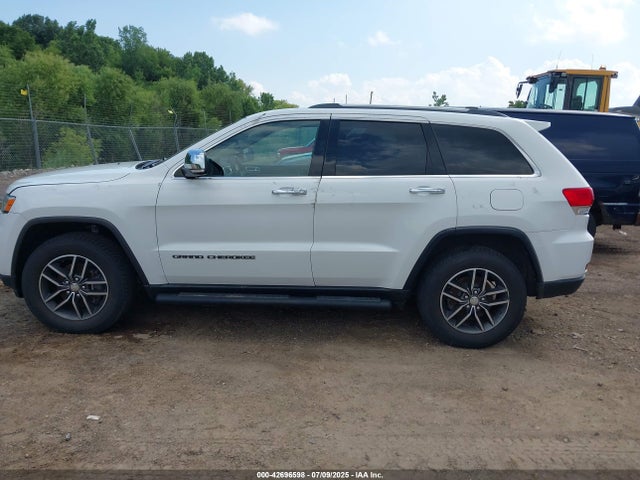 1C4RJFBG2HC942076 Jeep Grand Cherokee