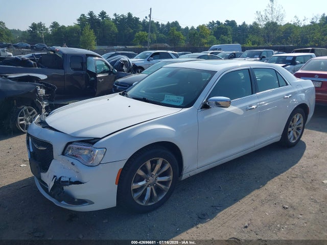 Chrysler 300 2016 2C3CCAKG1GH111526 Image 2