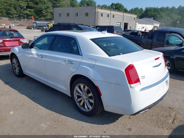 Chrysler 300 2016 2C3CCAKG1GH111526 Image 3