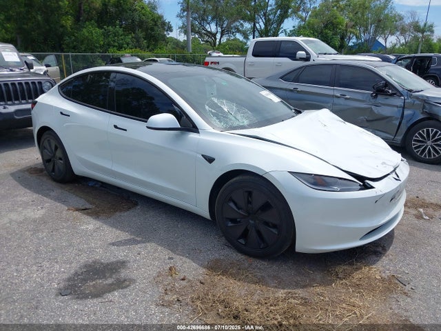 2024 TESLA MODEL 3 5YJ3E1EA9RF727223 Photo 0
