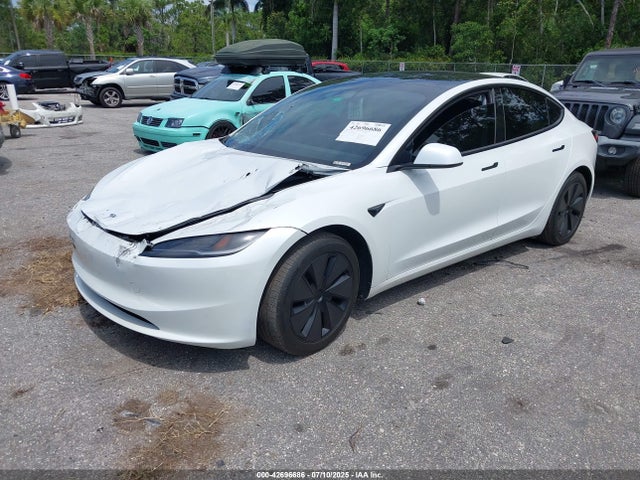 2024 TESLA MODEL 3 5YJ3E1EA9RF727223 Photo 1
