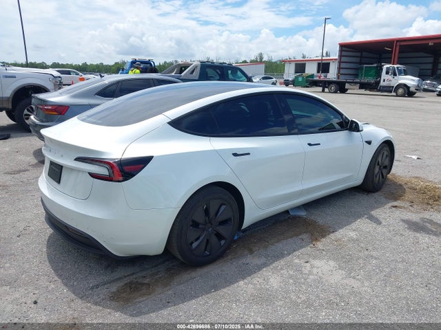 2024 TESLA MODEL 3 5YJ3E1EA9RF727223 Photo 3