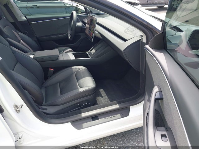 2024 TESLA MODEL 3 5YJ3E1EA9RF727223 Photo 4