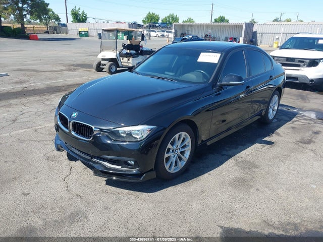 WBA8E5G39HNU45396 BMW 320i