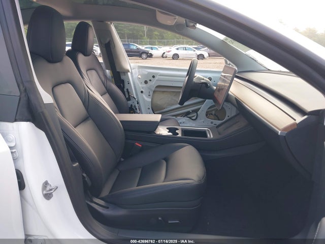 2023 TESLA MODEL 3 5YJ3E1EA9PF656036 Photo 4