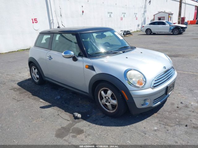2009 MINI COOPER WMWMF335X9TU71767