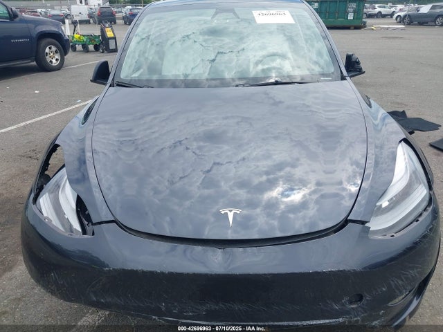 2024 TESLA MODEL Y 7SAYGDEE2RA244659 Photo 9