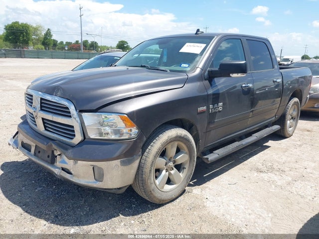 RAM 1500 2016 3C6RR6LT4GG301051 Image 2