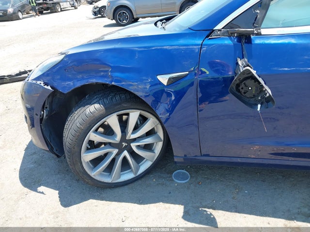 2018 TESLA MODEL 3 5YJ3E1EB8JF187375 Photo 5