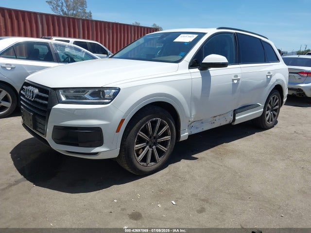 2018 AUDI Q7 WA1LHAF77JD013820 Photo 1