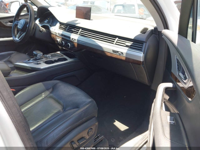 2018 AUDI Q7 WA1LHAF77JD013820 Photo 4