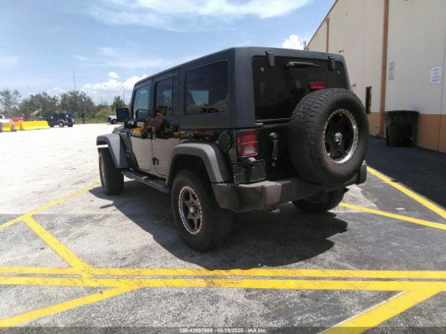 2013 JEEP WRANGLER UNLIMITED 1C4BJWDG7DL583686 Photo 2