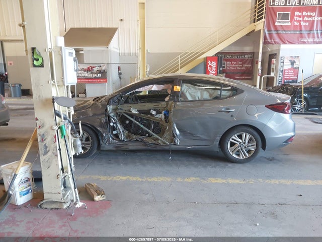 Hyundai mpi nu 2019 5NPD84LF1KH460453 Image 13