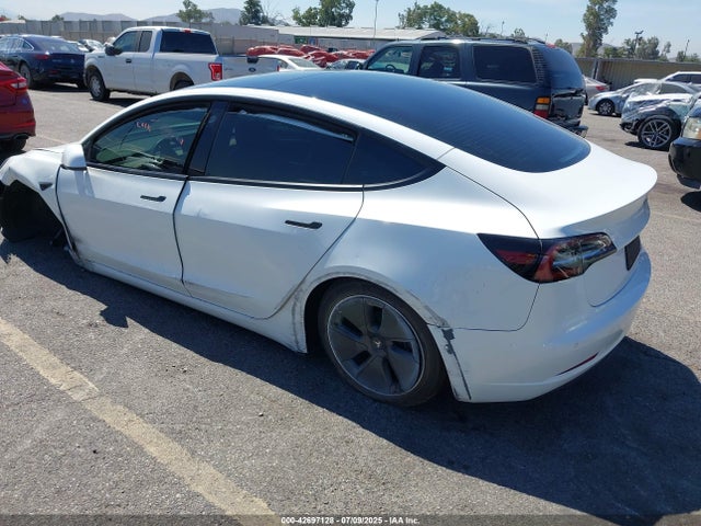 2022 TESLA MODEL 3 5YJ3E1EA6NF116012 Photo 2