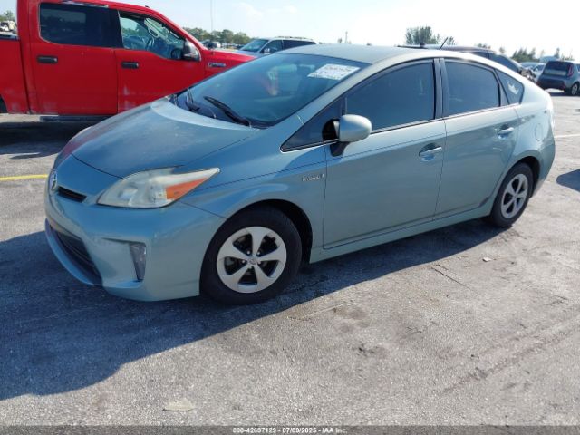 2014 TOYOTA PRIUS JTDKN3DU3E1804657 Photo 1