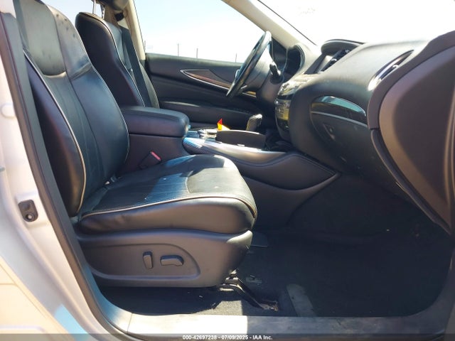 5N1AL0MM4GC509635 Infiniti 2016