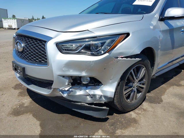 5N1AL0MM4GC509635 Infiniti 2016