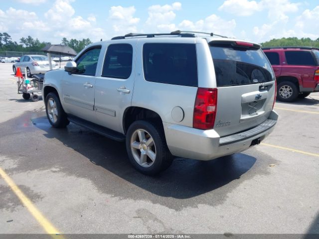 2011 CHEVROLET TAHOE 1GNSKBE02BR181714 Photo 2