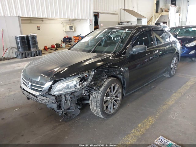 Honda k24w1 2014 1HGCR2F51EA045257 Image 2