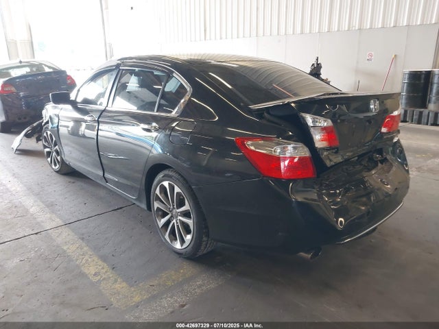 Honda k24w1 2014 1HGCR2F51EA045257 Image 3