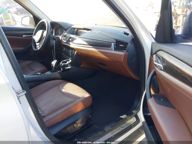 WBAVM1C53FVW58914 BMW 2015