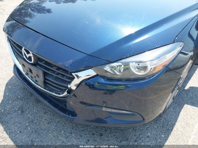 3MZBN1L35JM211177 Mazda py