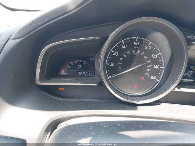 3MZBN1L35JM211177 Mazda py